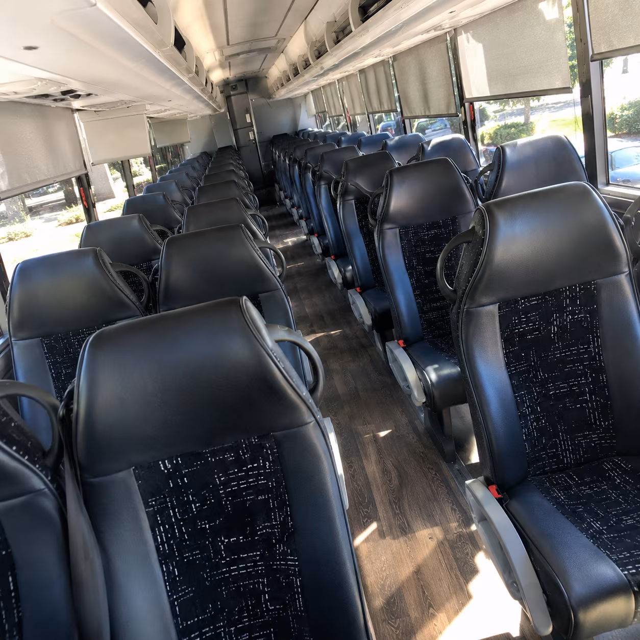 charter buses for trade shows and expos at washington county event venues