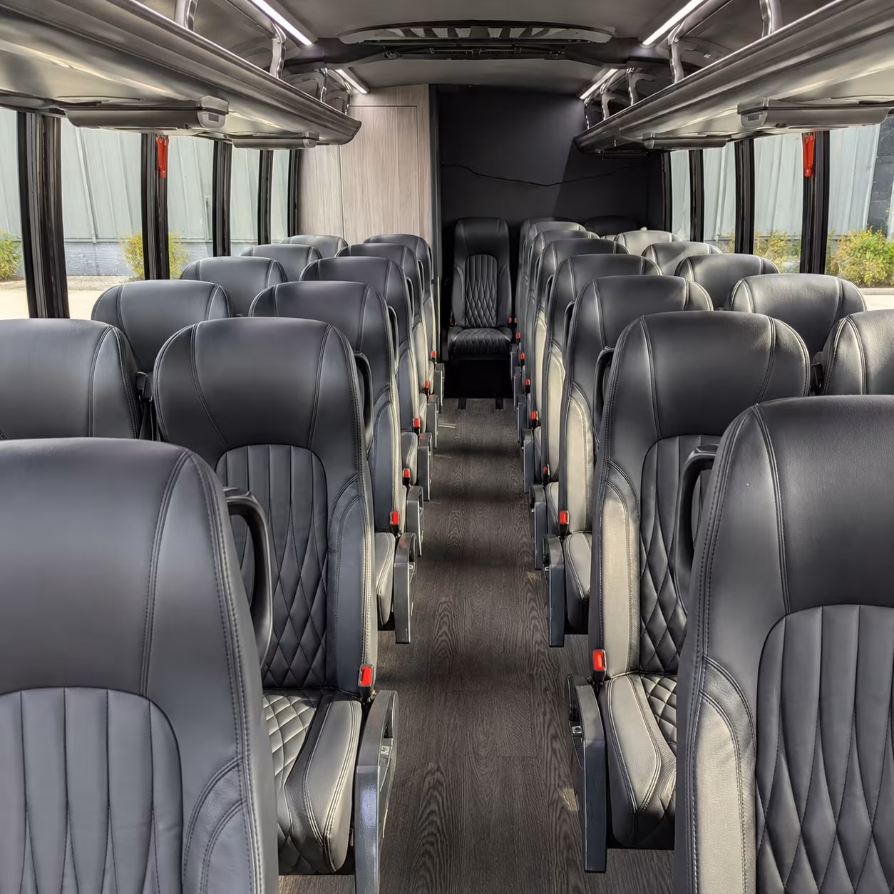 easily book transportation for your next airport transfer 2