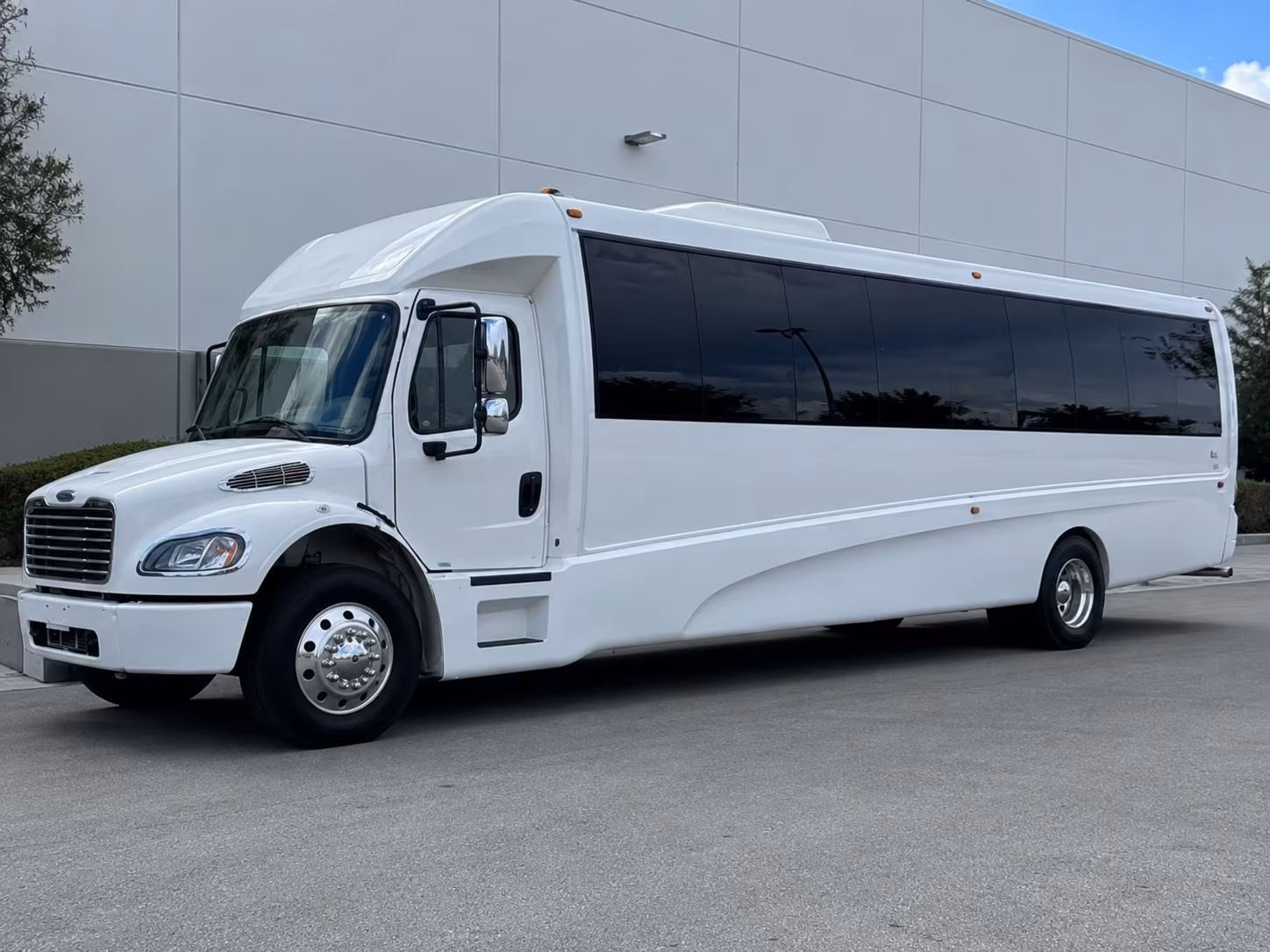 st george party bus